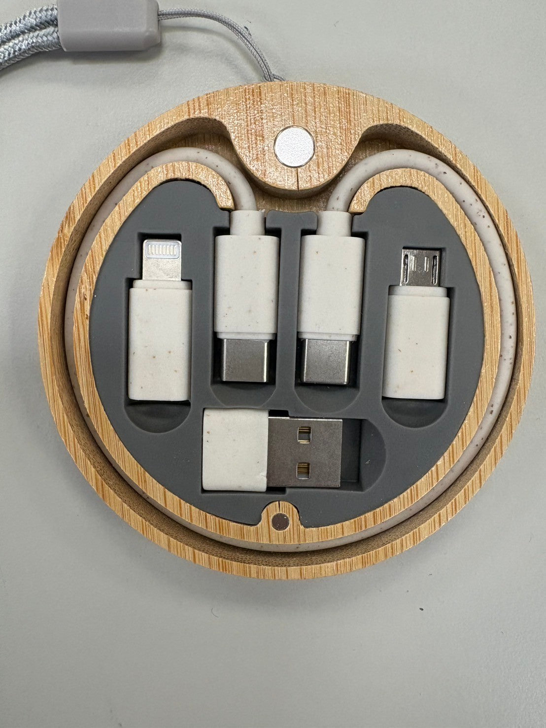【客製化】環保小麥六合一充電線 | 禮品、贈品專業客製禮贈品顧問 以泰禮品