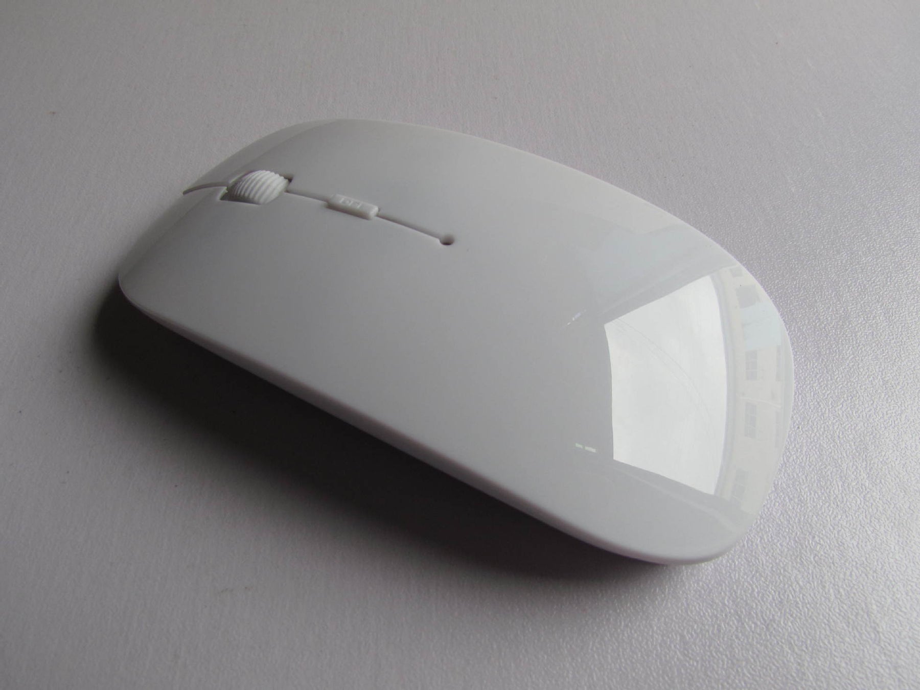 【客製化】無線電池滑鼠 | 禮品、贈品專業客製禮贈品顧問 以泰禮品